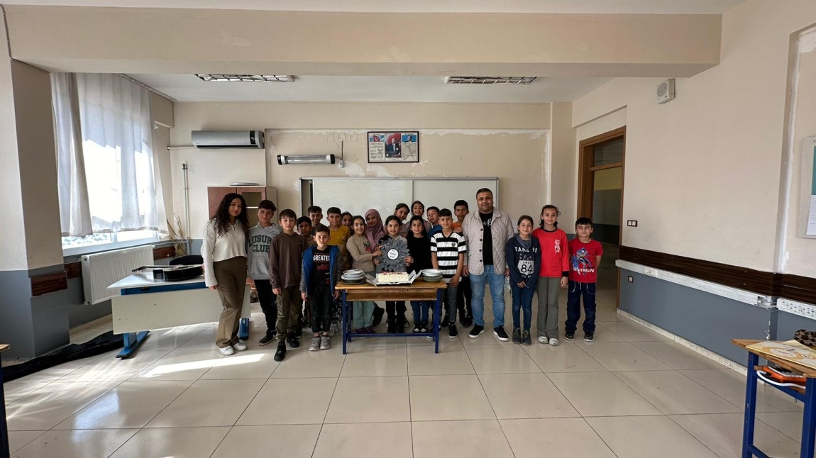 ''Temiz Sınıf Temiz Okul Projesi '' 'nde şubat ayı 1. si 5-Csınıfı oldu!!